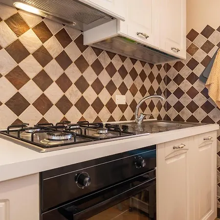 Gle 1 Apartment *